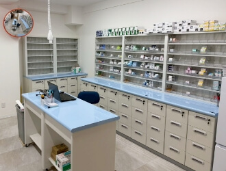 らら薬局 室町店